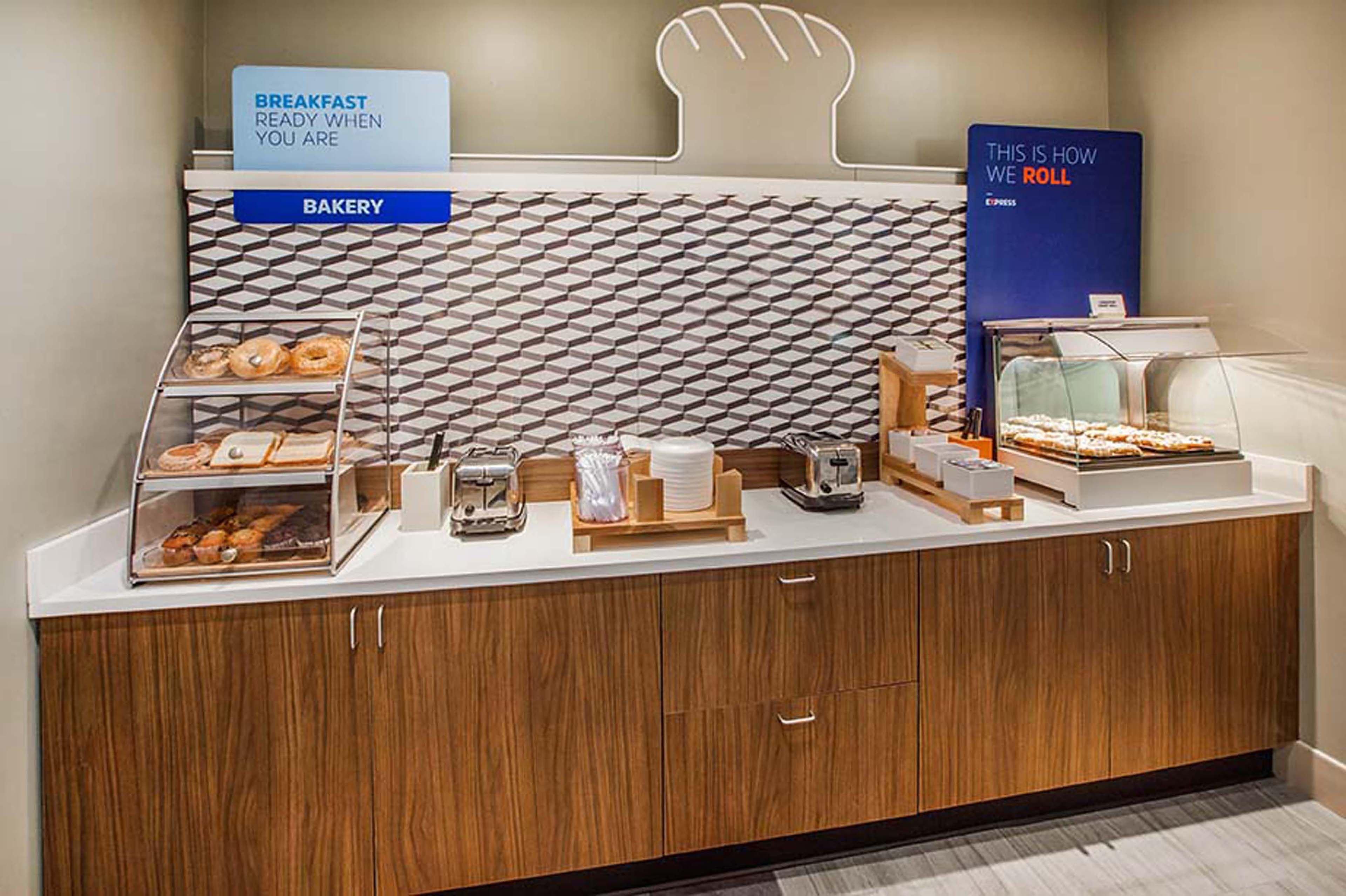 Holiday Inn Express Hotel & Suites St. Charles By Ihg Saint Charles Exteriör bild